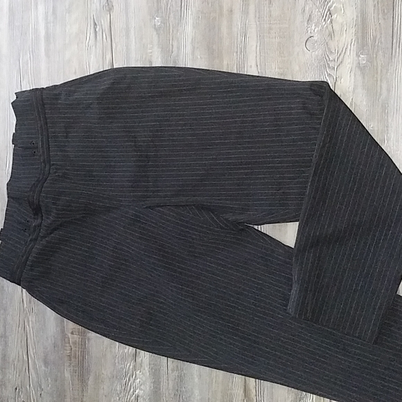 White House Black Market pants - Picture 2 of 4